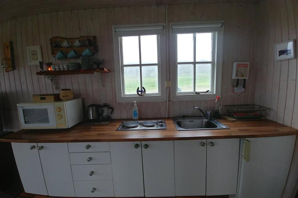 Cosy Cottage-Alfabakki-With Hot Tub Stori-Bakki Exterior foto